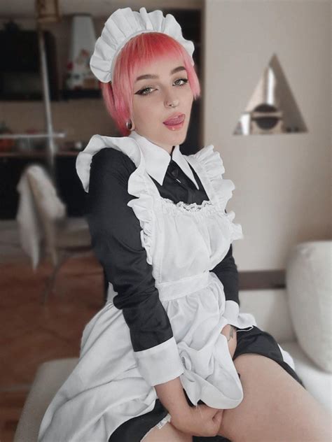 horny maid